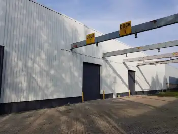 Gevel spuiten bedrijfspand Ter Apel
